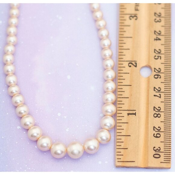 Vintage Glossy White Pearls Beaded Necklace | 18 inches | Marvella | J17 - Picture 4 of 4